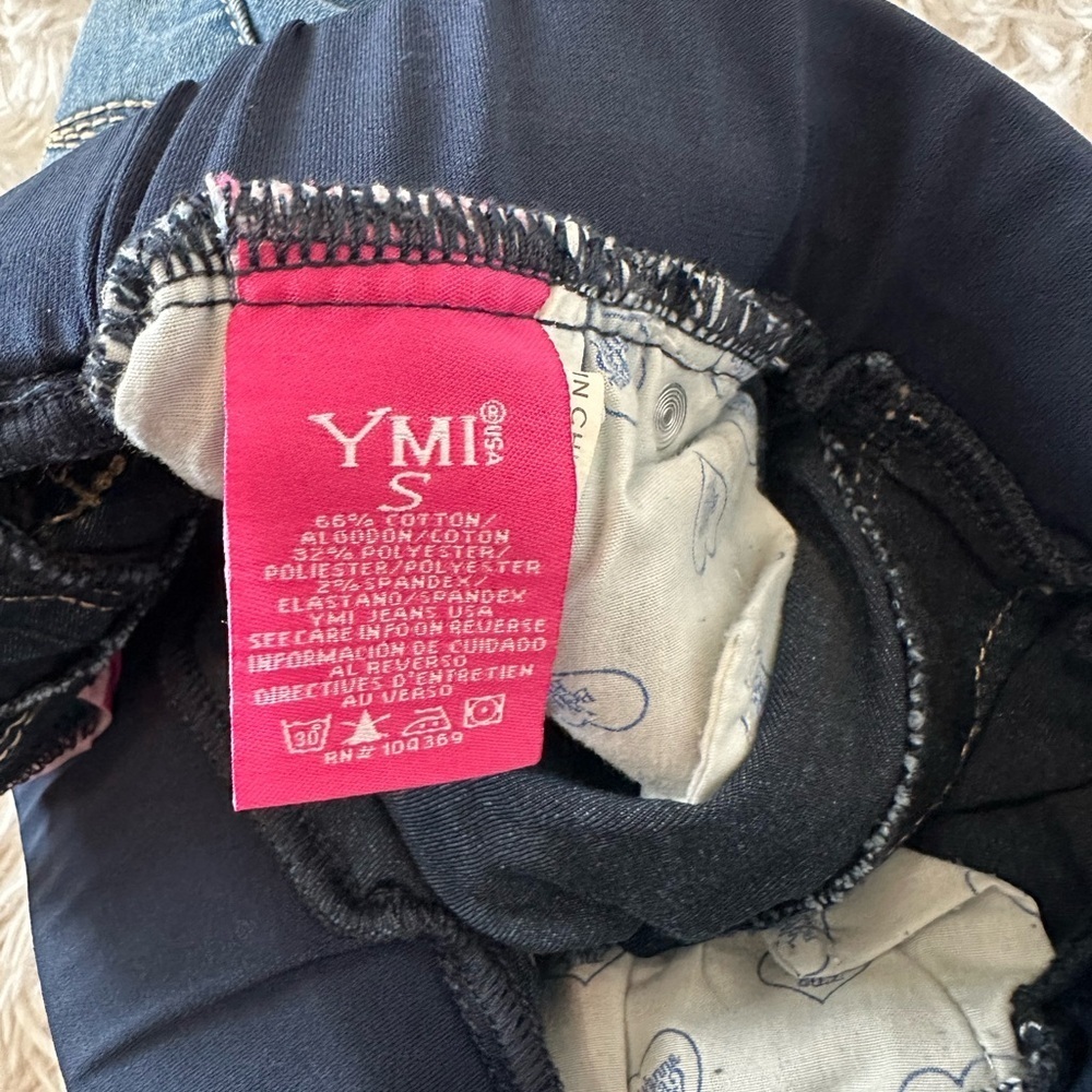 YMI Blue Jean Shorts Distressed Hem Classic Style - Picture 2 of 4